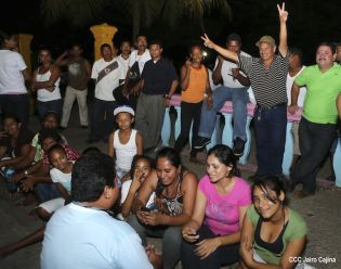 Familias de Blufields celebran victoria FSLN en la Costa Caribe