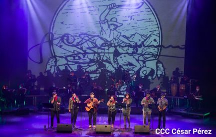 Cantata al General Augusto C. Sandino