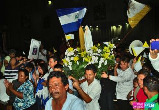 Con mucho regocijo fieles católicos reciben a Cardenal Brenes en Catedral de Managua