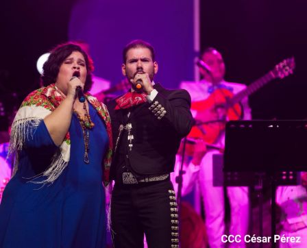 Concierto “Amor de Madre” en el Puerto Salvador Allende