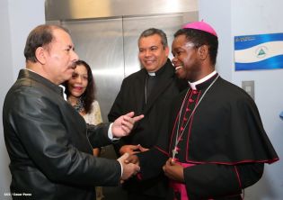 Presidente Daniel y Compañera Rosario reciben a Su Eminencia Cardenal Leopoldo Brenes