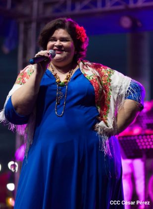 Concierto “Amor de Madre” en el Puerto Salvador Allende