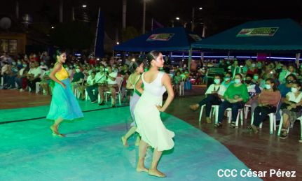 Concierto “Amor de Madre” en el Puerto Salvador Allende