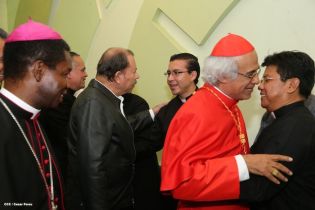 Presidente Daniel y Compañera Rosario reciben a Su Eminencia Cardenal Leopoldo Brenes
