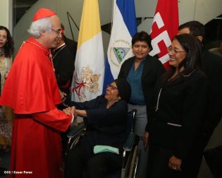 Presidente Daniel y Compañera Rosario reciben a Su Eminencia Cardenal Leopoldo Brenes