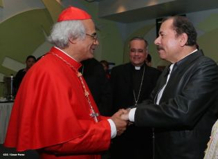 Presidente Daniel y Compañera Rosario reciben a Su Eminencia Cardenal Leopoldo Brenes