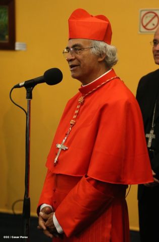 Presidente Daniel y Compañera Rosario reciben a Su Eminencia Cardenal Leopoldo Brenes