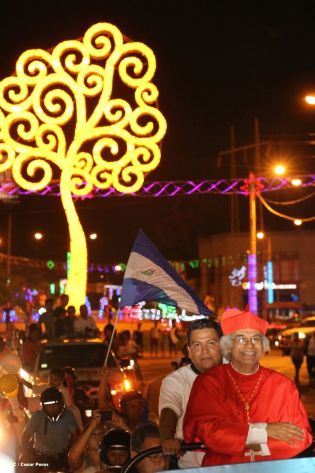 Presidente Daniel y Compañera Rosario reciben a Su Eminencia Cardenal Leopoldo Brenes