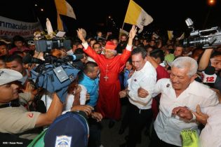 Presidente Daniel y Compañera Rosario reciben a Su Eminencia Cardenal Leopoldo Brenes