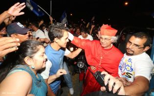 Presidente Daniel y Compañera Rosario reciben a Su Eminencia Cardenal Leopoldo Brenes