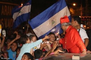Presidente Daniel y Compañera Rosario reciben a Su Eminencia Cardenal Leopoldo Brenes
