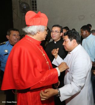Presidente Daniel y Compañera Rosario reciben a Su Eminencia Cardenal Leopoldo Brenes