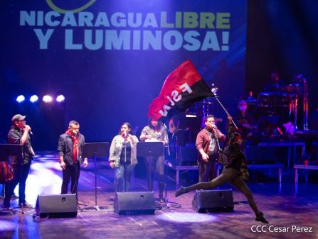 ¡Nicaragua libre y luminosa! Cantata en homenaje al Comandante Carlos Fonseca