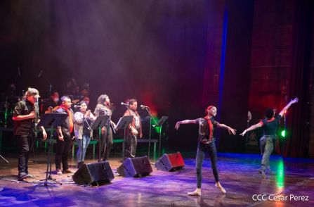 ¡Nicaragua libre y luminosa! Cantata en homenaje al Comandante Carlos Fonseca