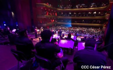 ¡Nicaragua libre y luminosa! Cantata en homenaje al Comandante Carlos Fonseca