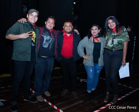 ¡Nicaragua libre y luminosa! Cantata en homenaje al Comandante Carlos Fonseca