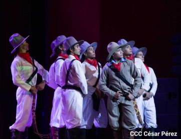 ¡Nicaragua libre y luminosa! Cantata en homenaje al Comandante Carlos Fonseca