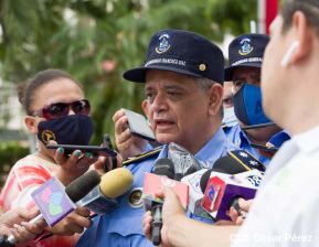 Ofrendas florales en el 85 aniversario del natalicio del Comandante Carlos Fonseca Amador