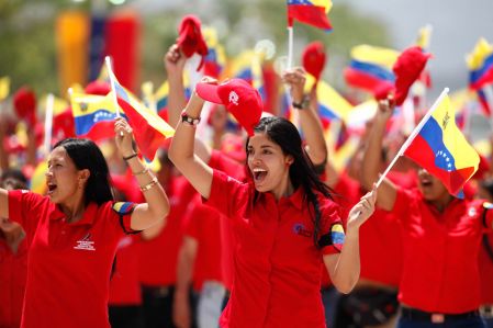 Desfile cívico-militar en honor al primer aniversario del tránsito a la inmortalidad de Chávez
