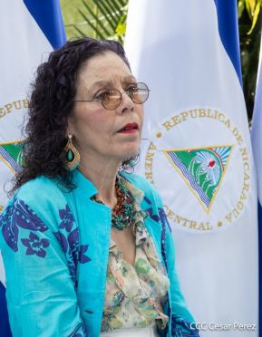 Presidente Daniel Ortega y Compañera Rosario Murillo participan en Verificación Ciudadana