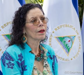 Presidente Daniel Ortega y Compañera Rosario Murillo participan en Verificación Ciudadana