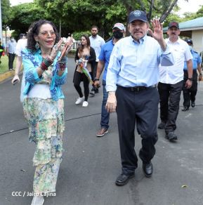 Presidente Daniel Ortega y Compañera Rosario Murillo participan en Verificación Ciudadana