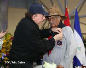 Acto en Conmemoración del 41 Aniversario de la Gran Cruzada Nacional de Alfabetización