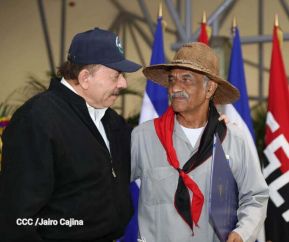 Acto en Conmemoración del 41 Aniversario de la Gran Cruzada Nacional de Alfabetización