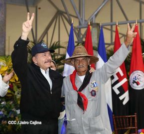 Acto en Conmemoración del 41 Aniversario de la Gran Cruzada Nacional de Alfabetización