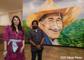 "ES Arte Moda, Diseño y Muralismo"