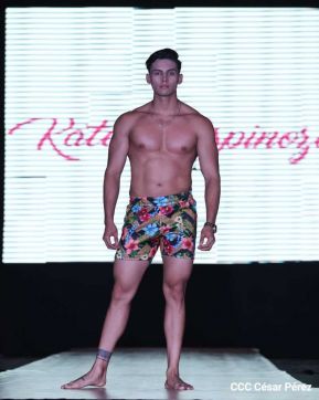 "ES Arte Moda, Diseño y Muralismo"