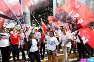 Mujeres Sandinistas movilizadas en saludo al 8 de Marzo