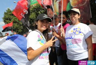 Mujeres Sandinistas movilizadas en saludo al 8 de Marzo