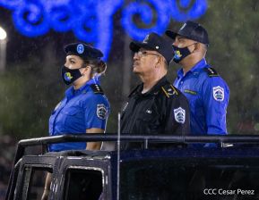 Desfile policial Centinelas de la Paz por el 42 aniversario de la Policía Nacional