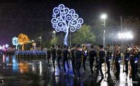 Desfile policial Centinelas de la Paz por el 42 aniversario de la Policía Nacional