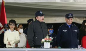 Desfile policial Centinelas de la Paz por el 42 aniversario de la Policía Nacional
