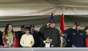 Desfile policial Centinelas de la Paz por el 42 aniversario de la Policía Nacional