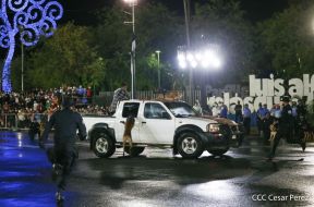 Desfile policial Centinelas de la Paz por el 42 aniversario de la Policía Nacional
