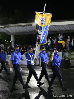Desfile policial Centinelas de la Paz por el 42 aniversario de la Policía Nacional