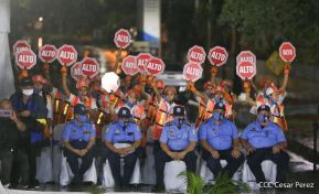Desfile policial Centinelas de la Paz por el 42 aniversario de la Policía Nacional