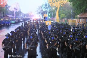 Desfile policial Centinelas de la Paz por el 42 aniversario de la Policía Nacional