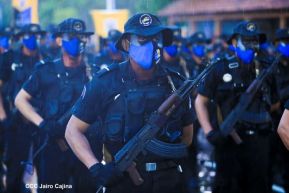 Desfile policial Centinelas de la Paz por el 42 aniversario de la Policía Nacional