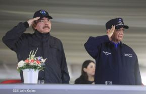 Desfile policial Centinelas de la Paz por el 42 aniversario de la Policía Nacional