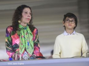 Desfile policial Centinelas de la Paz por el 42 aniversario de la Policía Nacional