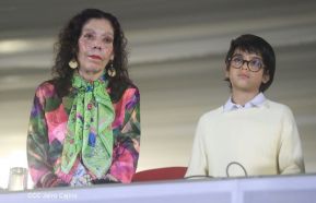 Desfile policial Centinelas de la Paz por el 42 aniversario de la Policía Nacional