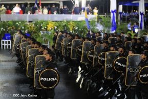 Desfile policial Centinelas de la Paz por el 42 aniversario de la Policía Nacional