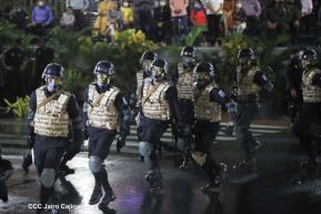 Desfile policial Centinelas de la Paz por el 42 aniversario de la Policía Nacional