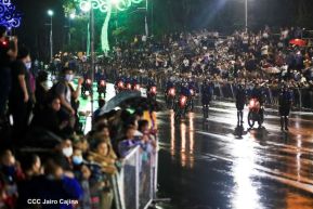 Desfile policial Centinelas de la Paz por el 42 aniversario de la Policía Nacional