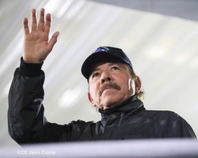 Desfile policial Centinelas de la Paz por el 42 aniversario de la Policía Nacional