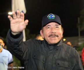Desfile policial Centinelas de la Paz por el 42 aniversario de la Policía Nacional